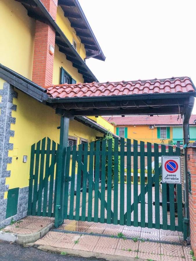 La Villa Di Bambi Vanzago Екстер'єр фото